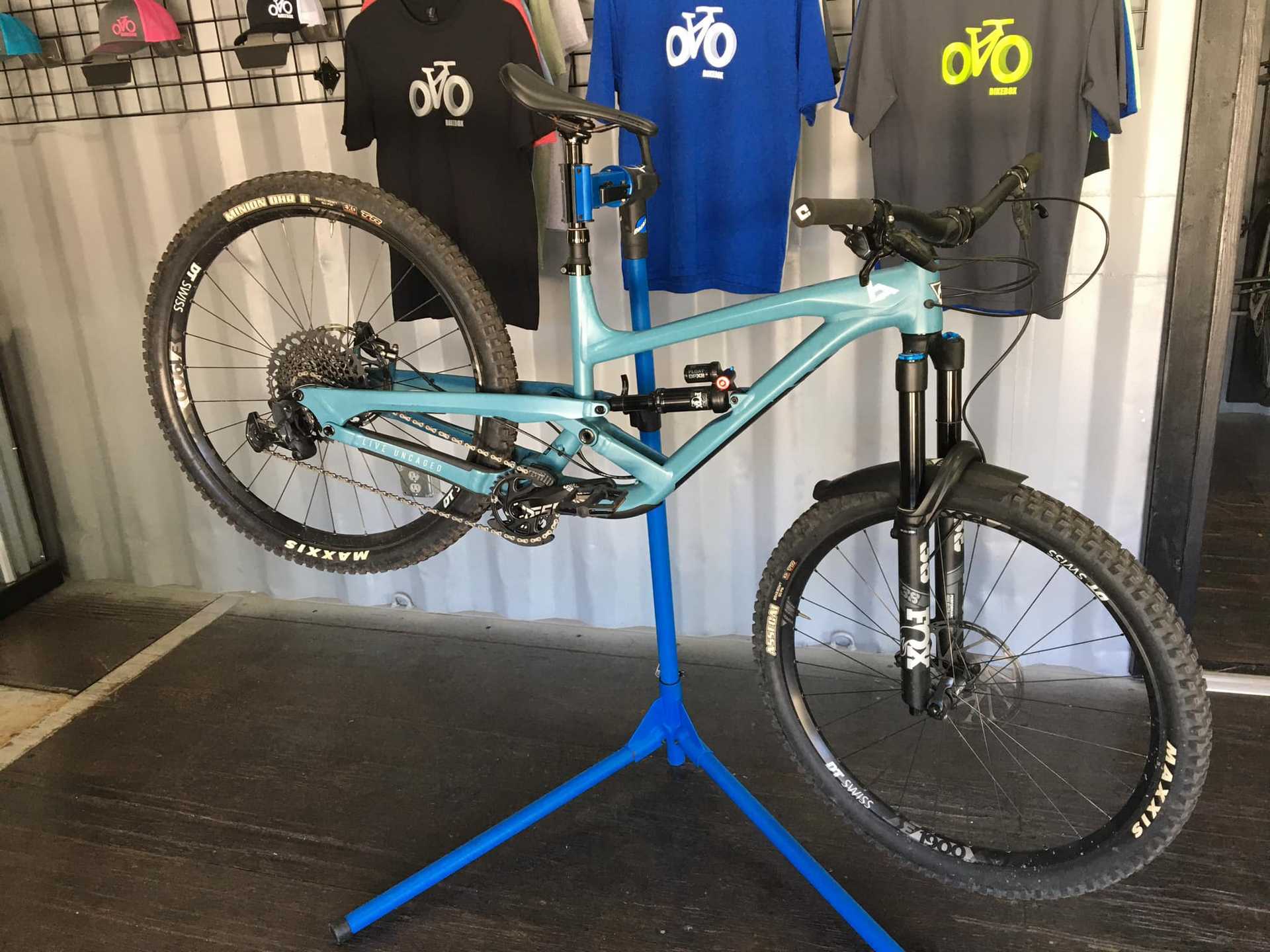 ​2021 YT Capra AL M 170/170