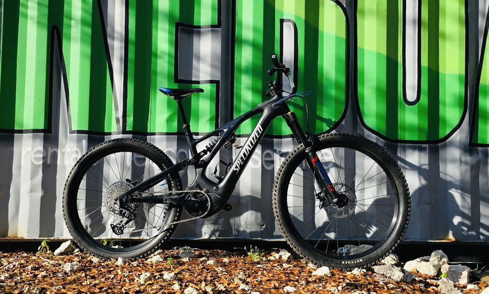 2023 Levo Carbon